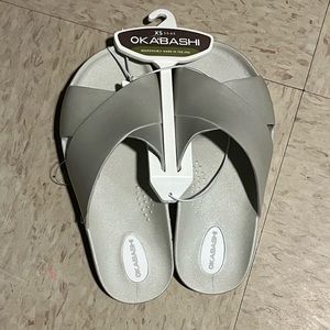 Brand New okabashi sandals XS (5.5-6.5) Silver/Grey UNISEX